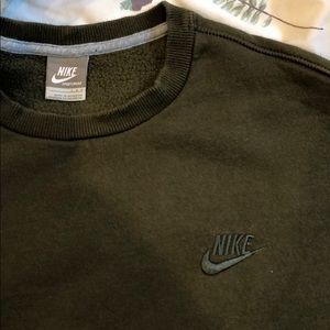 Nike dark green crewneck men’s L